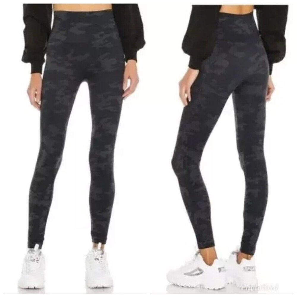 Spanx Size M Medium Camo Black Seamless Leggings Look At Me Now NWOT